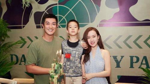 国产夫妻自拍在线,私密生活瞬间,揭秘家庭情感世界 第3张 国产夫妻自拍在线,私密生活瞬间,揭秘家庭情感世界 第3张